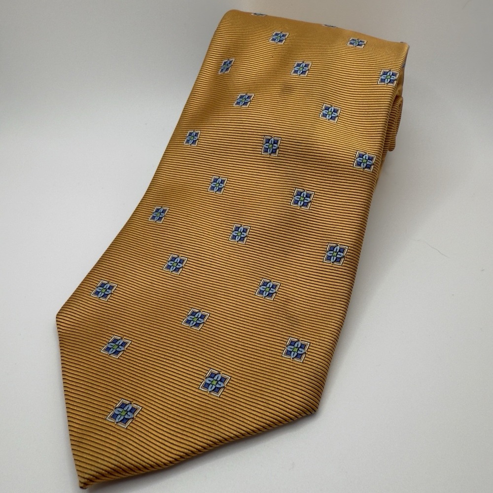 BROOKS BROTHERS Stain Resistant Men's Silk Necktie Gold Geometric **READ**